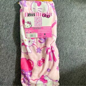 NEW* Hello Kitty Silk Touch Throw 40in X 50in  “Pink & Purple Heart Balloons”